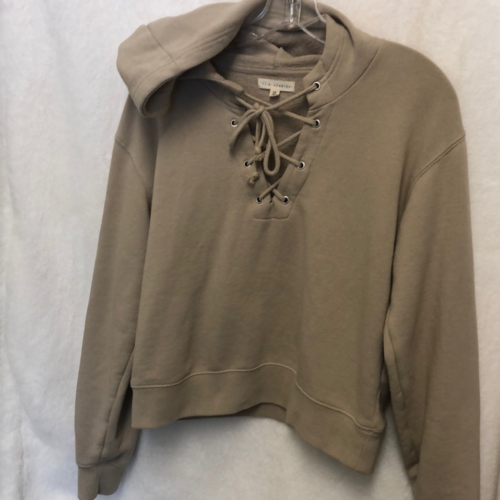 Pull over sweatshirt